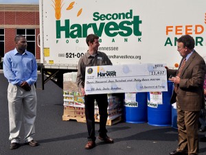 Second Harvest Feds Feed Families