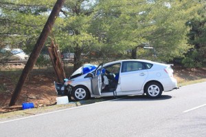 Lafayette Drive Utility Pole Crash