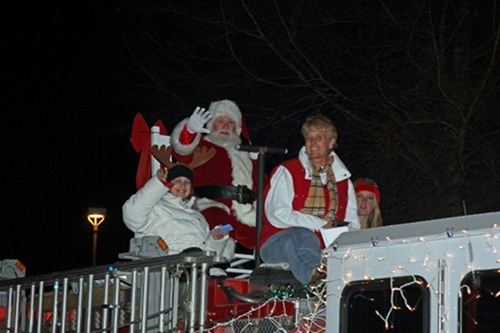 Santa in Oak Ridge Christmas Parade