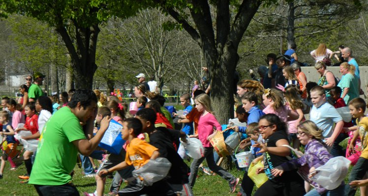 Photos: Oak Ridge Egg Hunt on Saturday