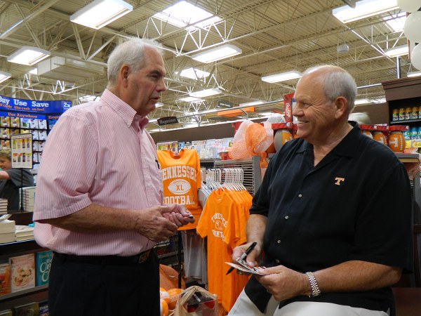 Coach Phil Fulmer Signs Autographs