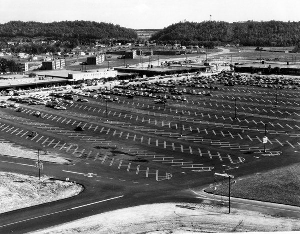 New Downtown Shopping Center in Oak Ridge in 1955
