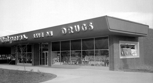 Walgreens Drugs Exterior on November 25, 1955