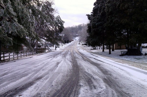 Mockingbird Lane Snow and Ice on Feb. 17, 2015