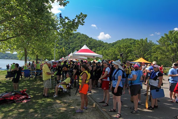 2015 Oak Ridge Dragon Boat Festival Racers and Spectators