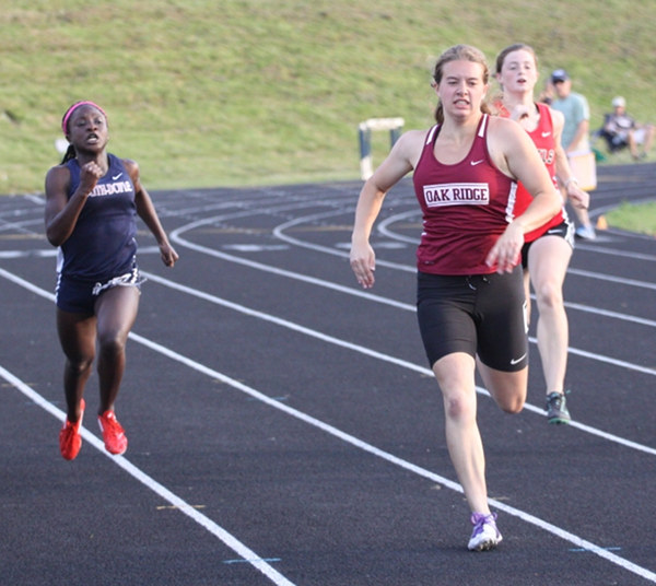 Lauren Smallwood 200-meter Dash