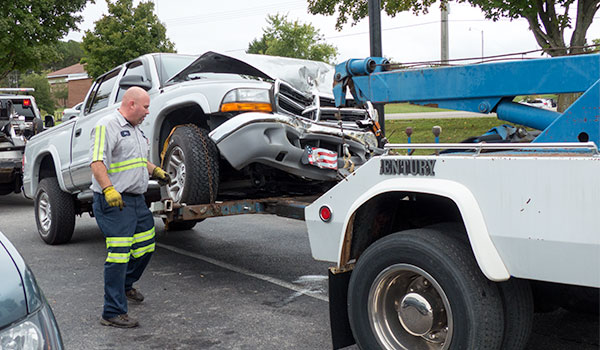 Los Caballeros Truck Crash Tow on Oct. 1, 2015