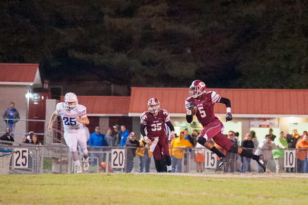 Wildcats Tee Higgins Punt Return against Campbell County Oct. 30, 2015