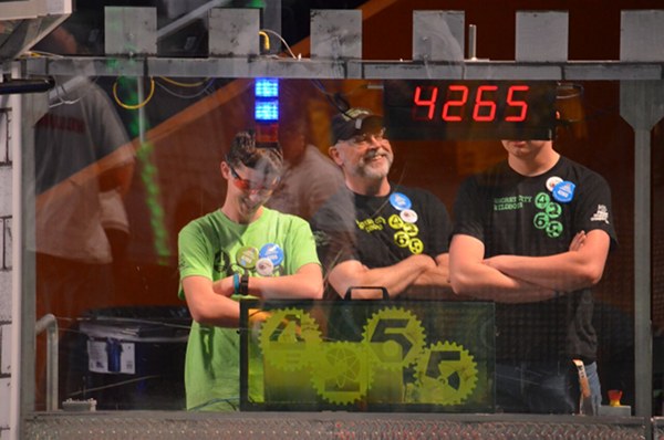 The Secret City Wildbots of Oak Ridge High School are pictured above at the 2016 Smoky Mountain Regionals in Knoxville this week. (Photo by Angi Agle)