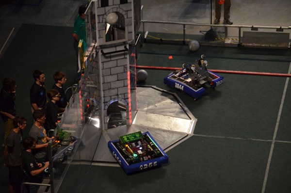 The Secret City Wildbots of Oak Ridge High School are pictured above at the 2016 Smoky Mountain Regionals in Knoxville this week. (Photo by Angi Agle)