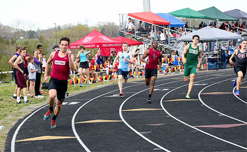 Boys 400-meter dash (Photo by Luther Simmons)
