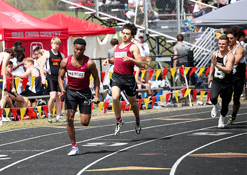 Boys 4x100-meter relay (Photo by Luther Simmons)