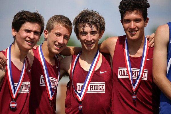 Oak Ridge Colburn Dukes Etheridge and Villegas Relay Medals at State Track Meet May 27 2016 Bowden