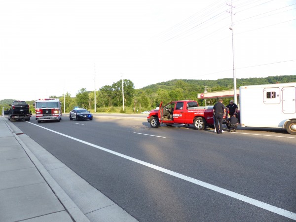 Two-Vehicle Crash at Weigel's in West Oak Ridge June 2 2016