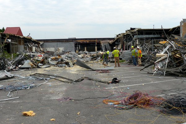 Oak Ridge Mall Demolition Sears July 26 2016