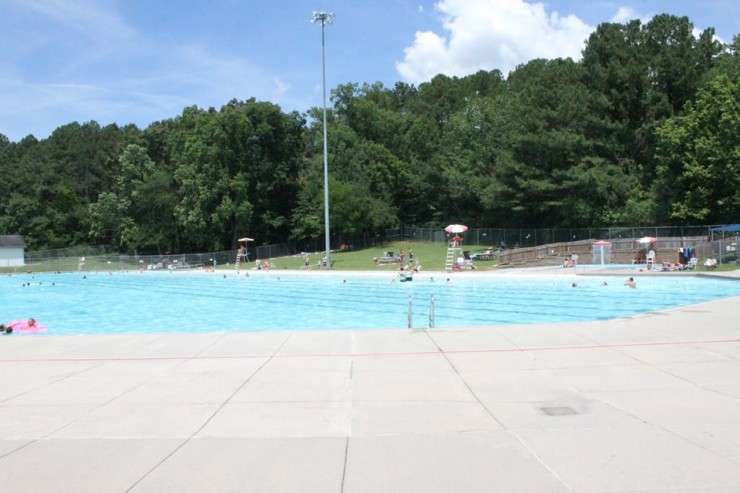 Oak Ridge Outdoor Swimming Pool July 2016