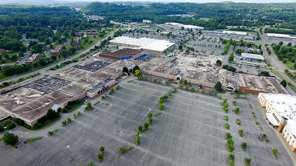 Oak-Ridge-Mall-Demolition-Aug-10-2016-10
