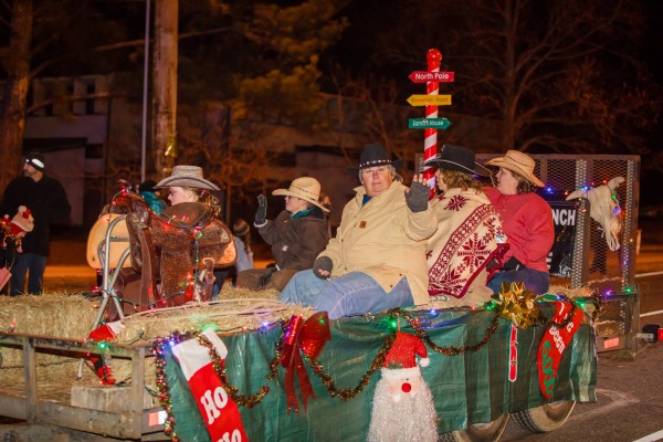 The Oak Ridge Chamber of Commerce's annual Christmas Parade was Saturday, Dec. 10, 2016. (Photo by Eli Welton)