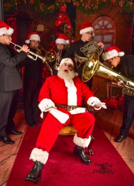 wildband-brass-quintet-and-santa