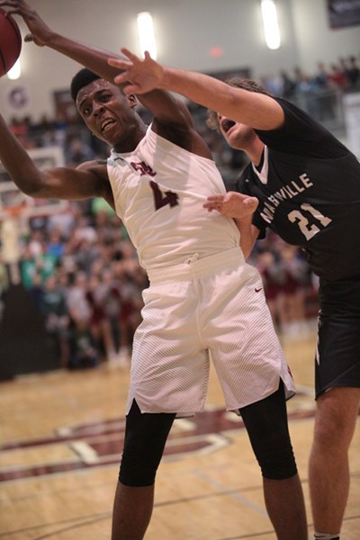 Oak Ridge senior Tyshawn Young (4) is pictured above during a 46-43 win against Maryville in a Region 2-AAA semifinal elimination game at Wildcat Arena on Tuesday, Feb. 28, 2017. (Photo by Luther Simmons)