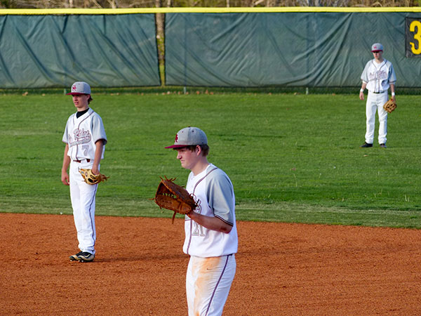 Oak Ridge senior Ben Aird (21), playing first base, and freshman Chris Van Hook (7), playing second, are pictured above during a 9-4 win over Campbell County at Bobby Hopkins Field on Tuesday, April 4, 2017. (Photo by John Huotari/Oak Ridge Today)