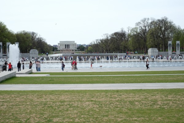 The National World War II Memorial in Washington, D.C. (Photo courtesy Atomic Heritage Foundation)