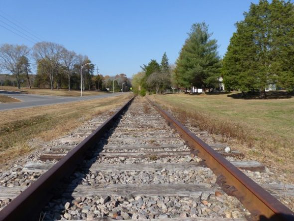 The former CSX railway is pictured near Jefferson Middle School in central Oak Ridge on Dec. 30, 2016. (Photo by John Huotari/Oak Ridge Today)