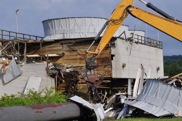 Crews demolish the K-832-H Cooling Tower at East Tennessee Technology Park, the former K-25 site in west Oak Ridge. (Photo courtesy U.S. Department of Energy Office of Environmental Management)