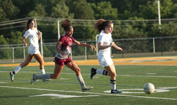 The Oak Ridge girls soccer team played at Knoxville Catholic on Tuesday, Aug. 15, 2017. (Photo by Luther Simmons)