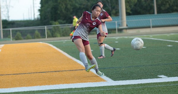 The Oak Ridge girls soccer team played at Knoxville Catholic on Tuesday, Aug. 15, 2017. (Photo by Luther Simmons)