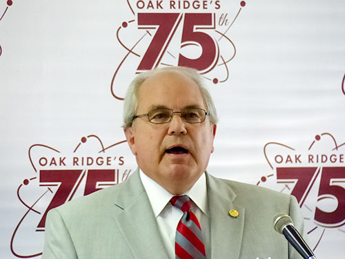 Oak Ridge Mayor Warren Gooch announces 75th anniversary plans during a ceremony at the Oak Ridge Chamber of Commerce on Thursday, Aug. 31, 2017. (Photo by John Huotari/Oak Ridge Today)