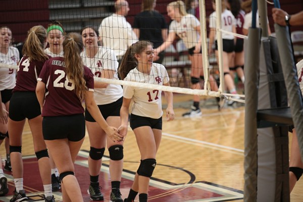 The Oak Ridge Lady Wildcats volleyball team beat Bearden 3-0 on Thursday, Sept. 7, 2017. (Photo by Luther Simmons)