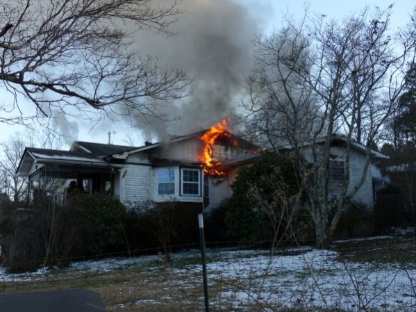 A fire was reported at a house at the intersection of Hidden Valley Road and Laurel Road in Marlow late Friday afternoon, Jan. 19, 2018. (Photo by John Huotari/Oak Ridge Today)