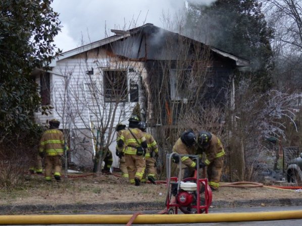 A man escaped with minor injuries, but a home was destroyed in a fire on Friday morning, Jan. 5, 2018, on Lindale Lane in west Oak Ridge. (Photo by John Huotari/Oak Ridge Today)