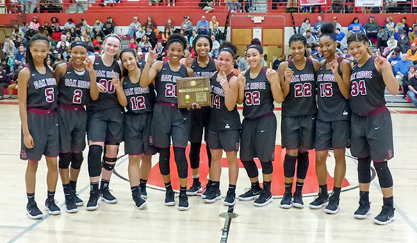 The Oak Ridge Lady Wildcats won the District 3-AAA basketball tournament championship for the third year in a row with a 60-38 victory over Campbell County at Halls on Saturday, Feb. 17, 2018. (Photo by John Huotari/Oak Ridge Today)