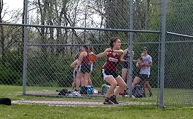 Oak Ridge High School junior Erin Van Berkel throws the disc 120 feet and 10 inches in a track and field meet at Oak Ridge High School on Tuesday, April 10, 2018. That's the top discus throw among high school girls in Tennessee this year. (Photo by ORHS Track Fan)
