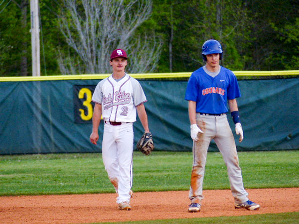 Oak Ridge senior Logan Williams (2) is pictured above at shortstop during a 9-1 win over Campbell County at Bobby Hopkins Park in Oak Ridge on Tuesday, April 24, 2018. (Photo by John Huotari/Oak Ridge Today)