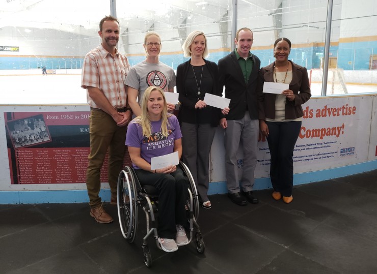 The Free Medical Clinic of Oak Ridge was one of five local organizations to receive a total of $10,000 in grant funding on Friday, Sept. 21, 2018. Pictured above, Covenant Health Knoxville Marathon officials present the grants to the organizations at Cool Sports in Farragut. Provided through the race eventâ€™s Community Contribution Program, the grant funds will support healthy living in East Tennessee. Pictured from left are David Black of Knoxville Track Club, Lana Burl of Bike Elf, Isabell Senft-Daniel of PJ Parkinsonâ€™s Support Group of Blount County, Jason Altman of Covenant Health Knoxville Marathon, Jackie Clay DuBose of Free Medical Clinic of Oak Ridge, and (front) Carly Pearson of Knoxville Sled Bears. (Not pictured: Girls on the Run of Greater Knoxville). (Submitted photo)