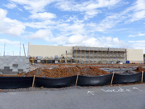 Construction work is under way at Burkes Outlet, a new store at Main Street Oak Ridge. Burkes will be next to Electronic Express, and the work is pictured above on Tuesday, Nov. 6, 2018. (Photo by John Huotari/Oak Ridge Today)