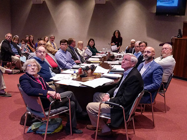 The Oak Ridge Municipal Planning Commission and City Council discuss the revised plan for the second phase of Main Street Oak Ridge during a non-voting joint work session in the Municipal Building on Thursday, Nov. 8, 2018. (Photo by John Huotari/Oak Ridge Today)