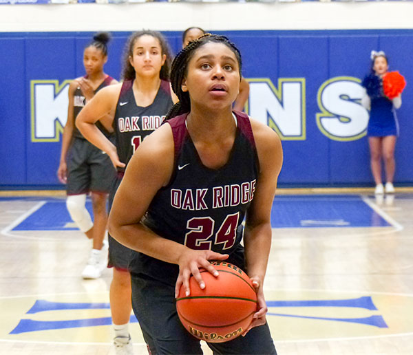 Oak Ridge senior Jada Guinn (24) was named most valuable player of the District 3-AAA basketball tournament after a 47-40 championship win over Campbell County at Karns on Tuesday, Feb. 19, 2019. It was Guinn's third district tournament MVP award. (Photo by John Huotari/Oak Ridge Today)